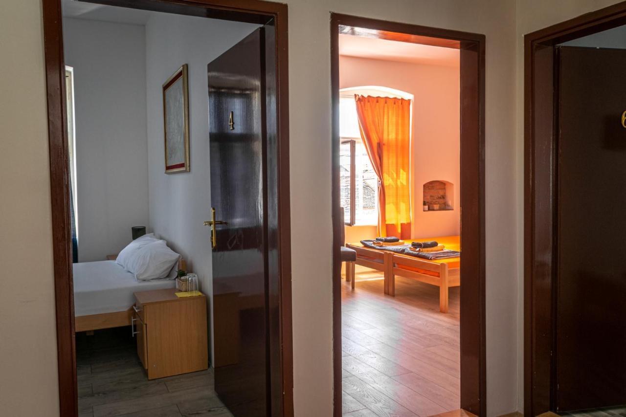 Tabacco Rooms Obrenovac  Exterior photo